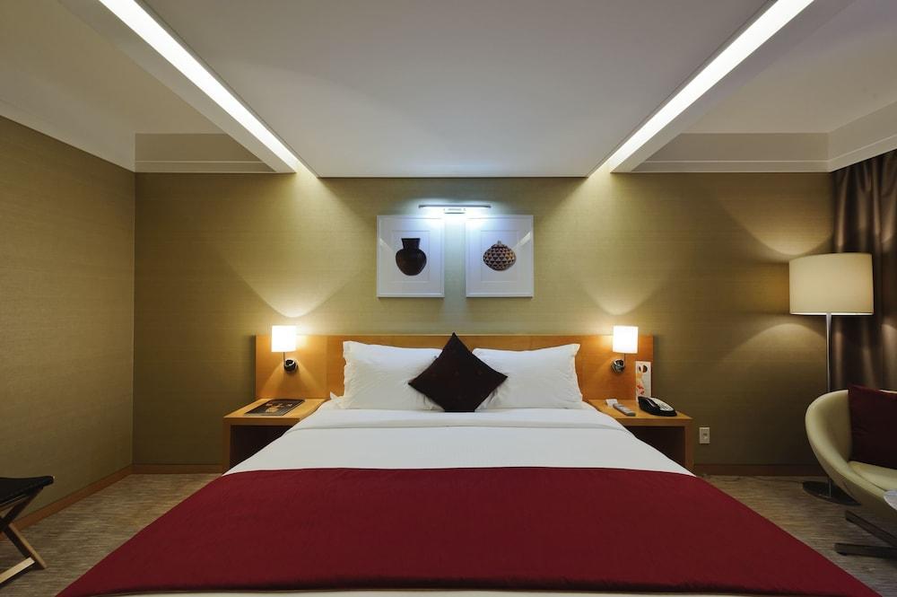 De Convencoes De Talatona Hotel Luanda Ngoại thất bức ảnh