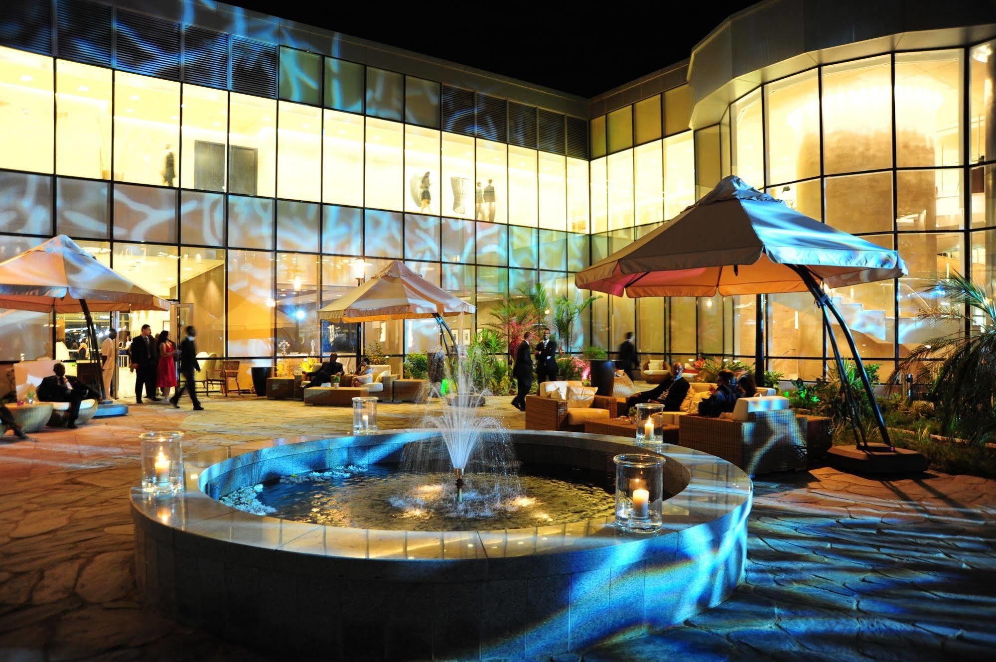 De Convencoes De Talatona Hotel Luanda Ngoại thất bức ảnh